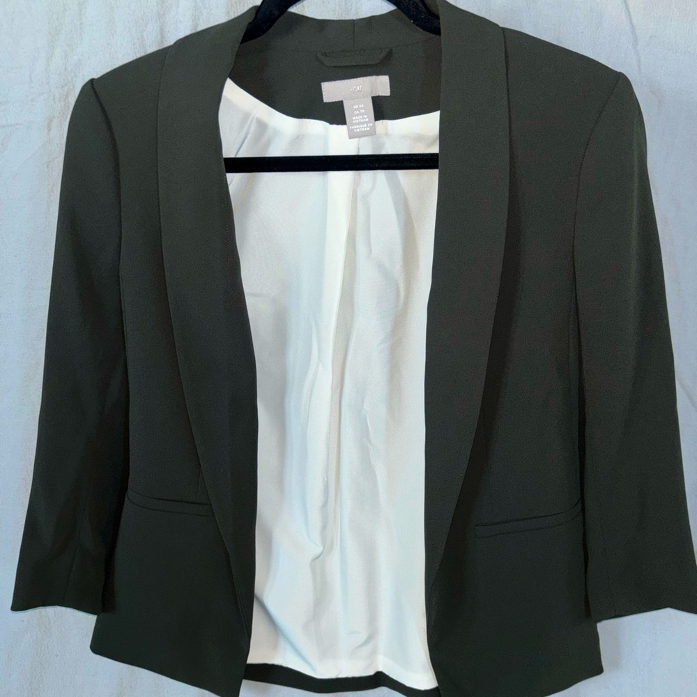 NWOT Green H&M blazer (XS)